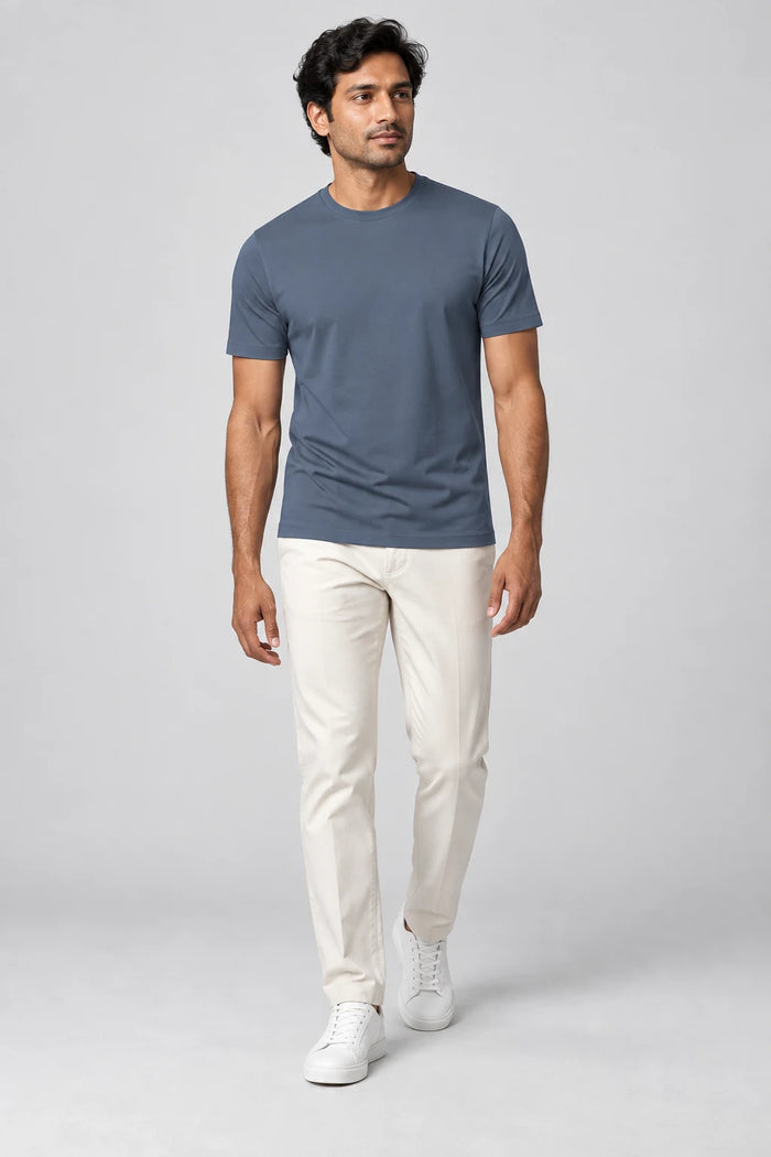 Elegance Shiny T-shirt - Cloud Blue — gecombineerd in een outfit